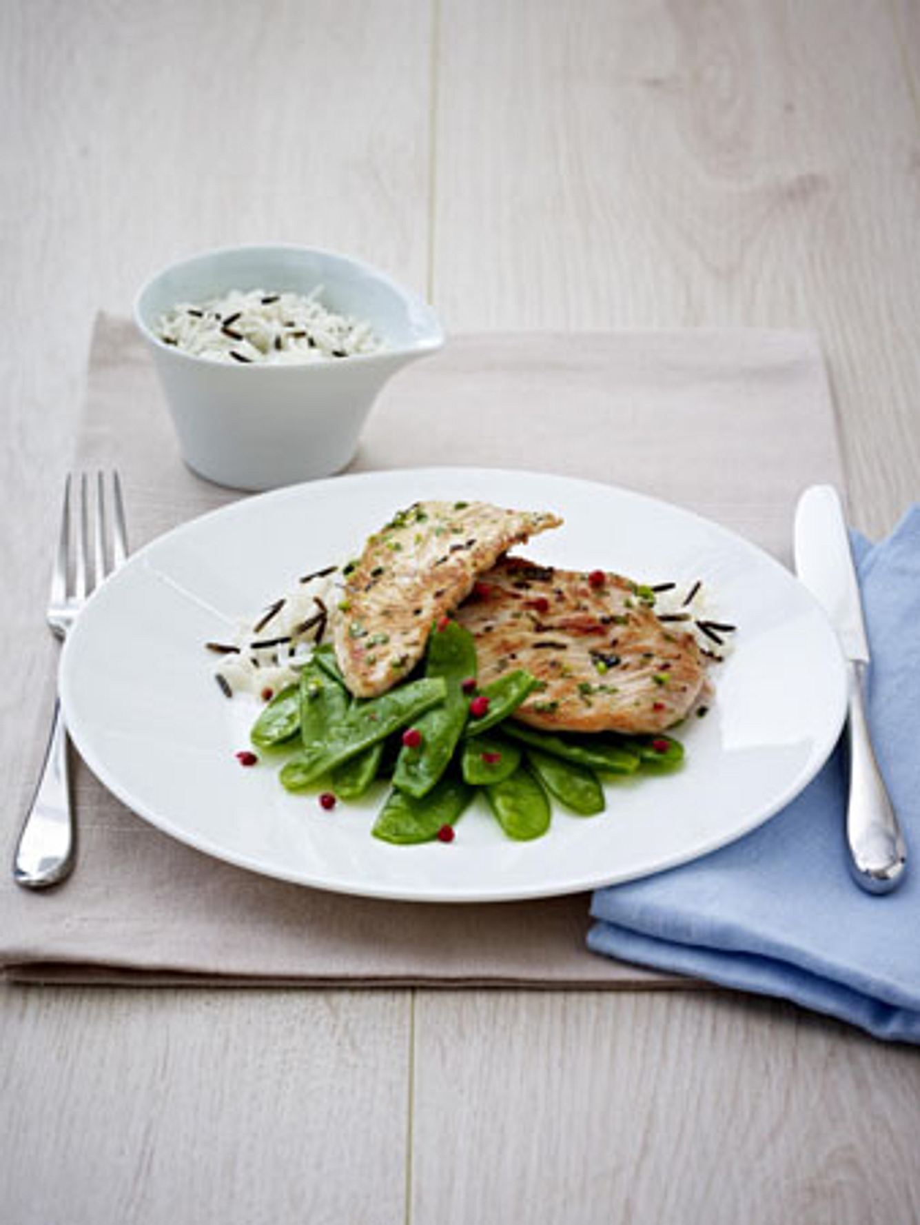 Blitz-Rezepte unter 400 Kalorien: Pute mit Zuckerschoten und Wildreis blitzrezepte abnehmen pute