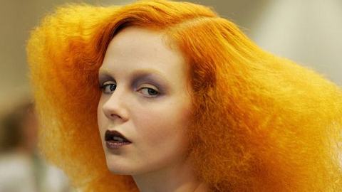 blond ist super bruenett auch aber orange - Foto: Getty Images