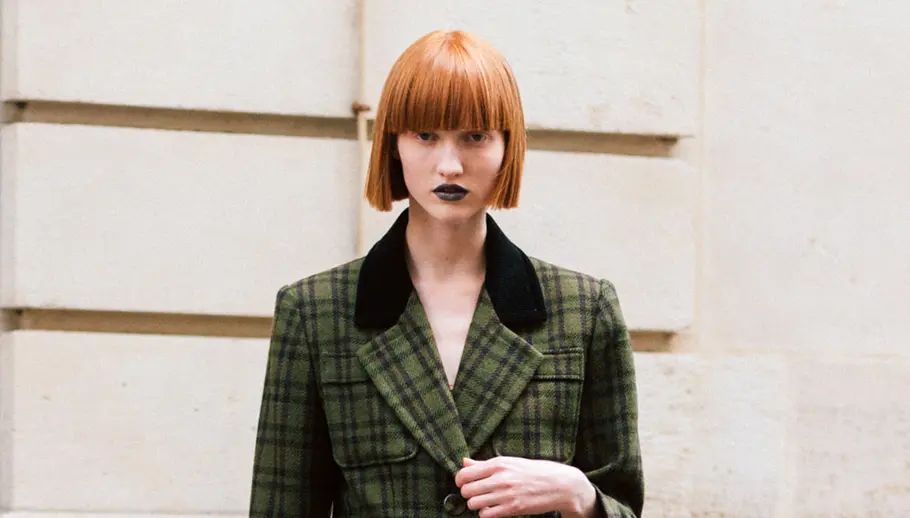 Blunt Bob mit geradem Blunt Pony Im Kleopatra-Stil: Der Blunt Bob mit passendem Pony.