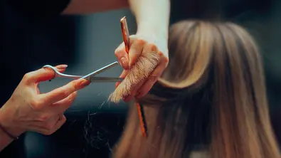 Bob Frisuren 2026: Wegen diesen 5 Frisuren rennen jetzt alle zum Frisör - Foto:  nicoletaionescu/iStock