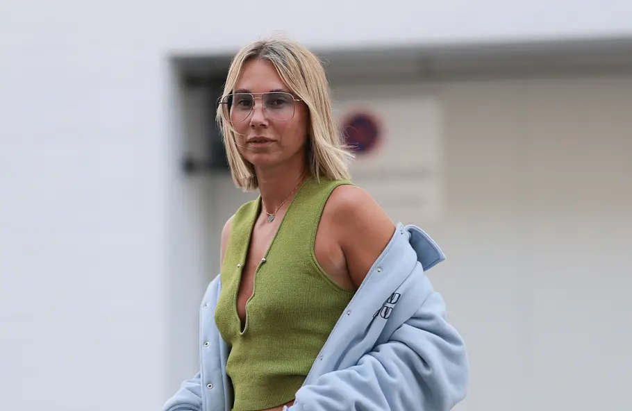 Blunt Cut für Frauen mit feinem Haar und Brille Schenkt feinem Haar mehr Fülle: Der Blunt Cut.