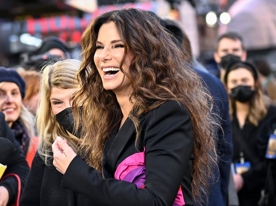 Botticelli Waves Sandra Bullock Botticelli Waves Sandra Bullock