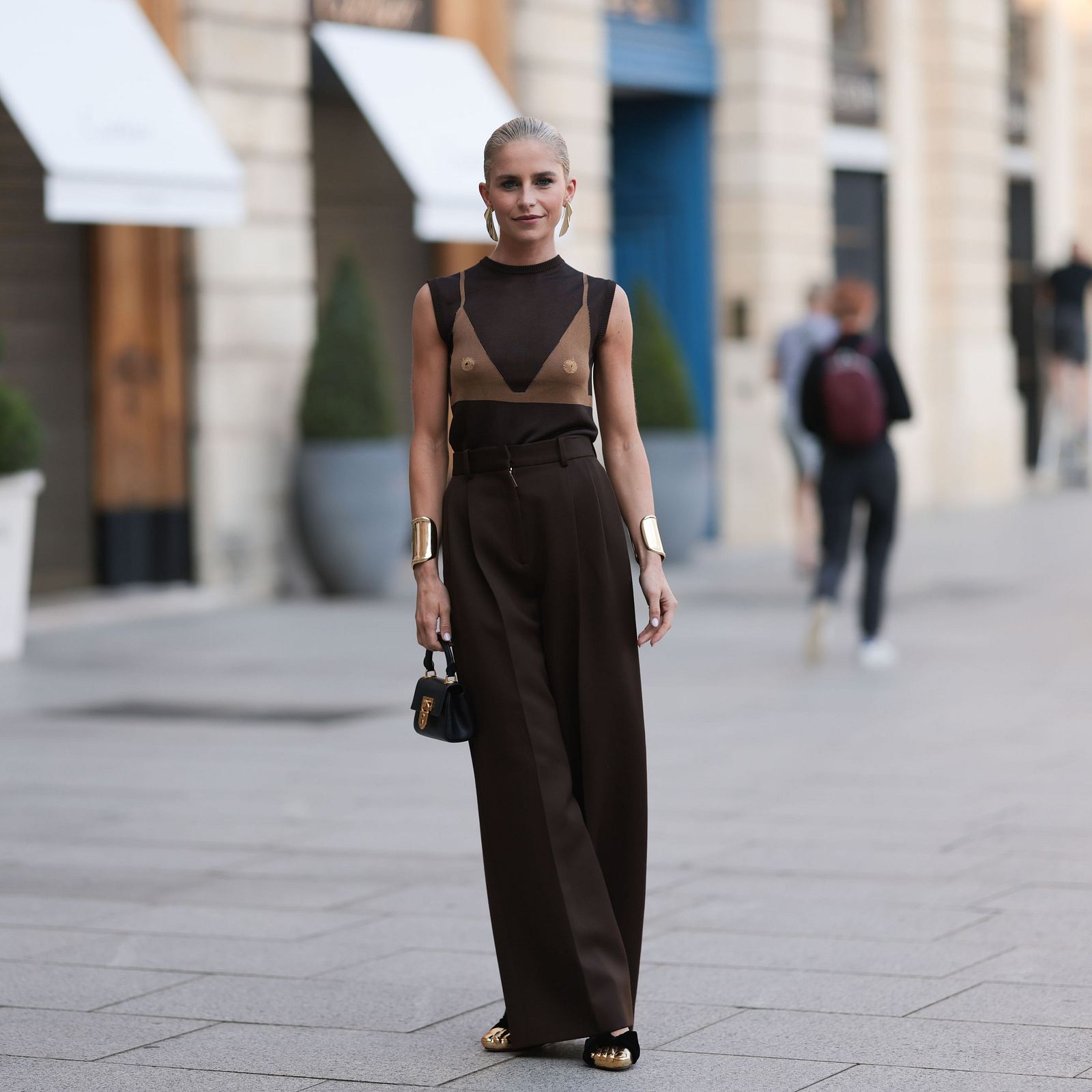 | Braune Outfits Hose Wunderweib kombinieren: Styling-Ideen und