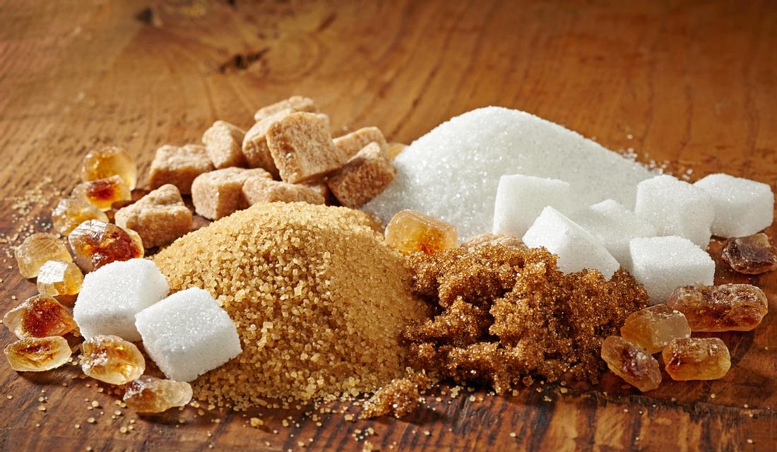 Ist brauner Zucker die gesunde Alternative zu weißem Zucker? Oder ist Rohrzucker gesund? Ist brauner Zucker die gesunde Alternative zu weißem Zucker? Oder ist Rohrzucker gesund?