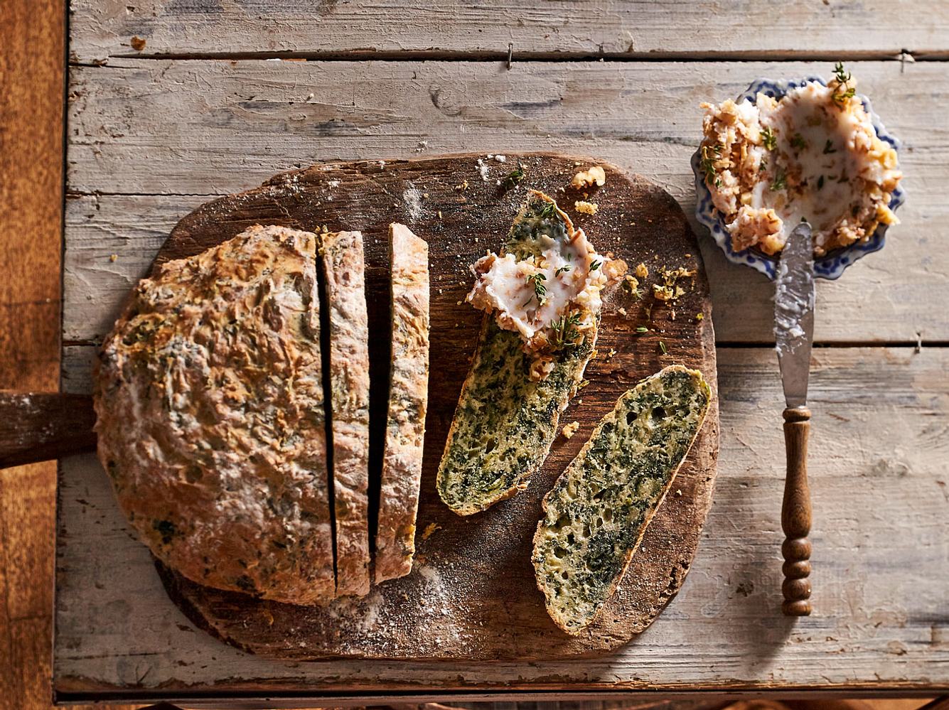 Grünkohlbrot braucht keine Hefe. Grünkohlbrot braucht keine Hefe.