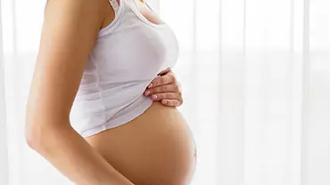 So verändert sich die Brust von der Schwangerschaft bis zum Abstillen - Foto: iStock