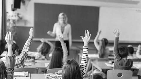Autorin Verena Brunschweiger hat ein Manifest für ein Leben ohne Kinder geschrieben - Foto: iStock / BraunS