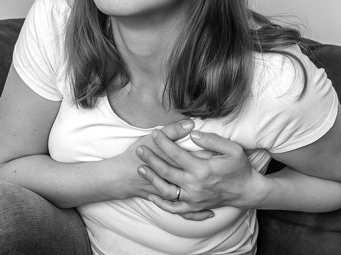 Brustwarzen sehr empfindliche Schwangerschaftsanzeichen erkennen