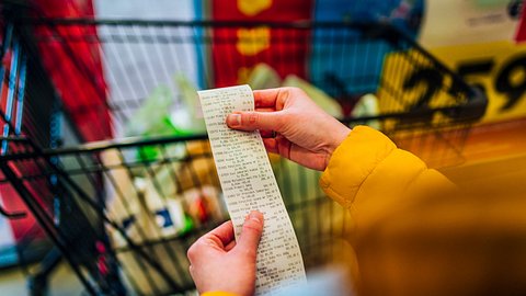 Billiger als vor einem Jahr! Dieses Lebensmittel gibt es gerade zum Schnäppchen-Preis im Discounter - Foto: LordHenriVoton/iStock (Symbolbild)