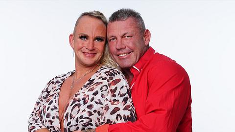 Andreas und Caro Robens sind beim Sommerhaus dabei. - Foto: TVNOW / Stefan Gregorowius