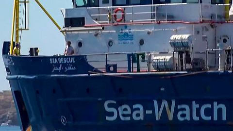 Carola Rackete hat als Kapitänin der Sea Watch 3 gegen Gesetze verstoßen. Für uns ist sie eine Heldin. - Foto: Getty Images