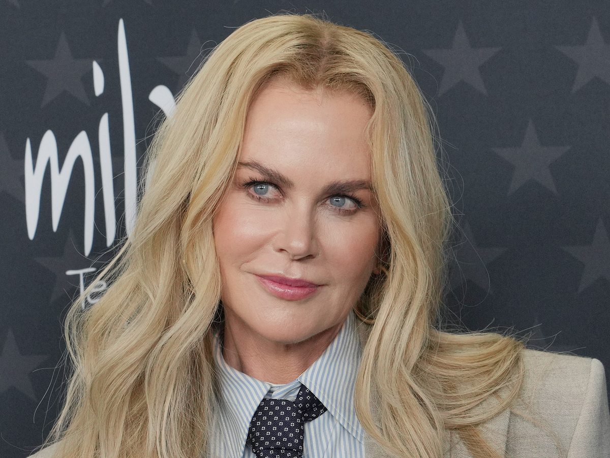 Nicole Kidman hat schier porenlose Haut. Ein neues Puder-Gel soll so ein Weichzeichner sein