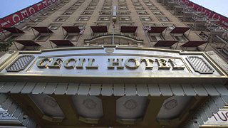 Viele, die im „Cecil Hotel“ eincheckten, kamen nicht mehr lebendig heraus: die schockierende Wahrheit… - Foto: IMAGO / ZUMA Wire