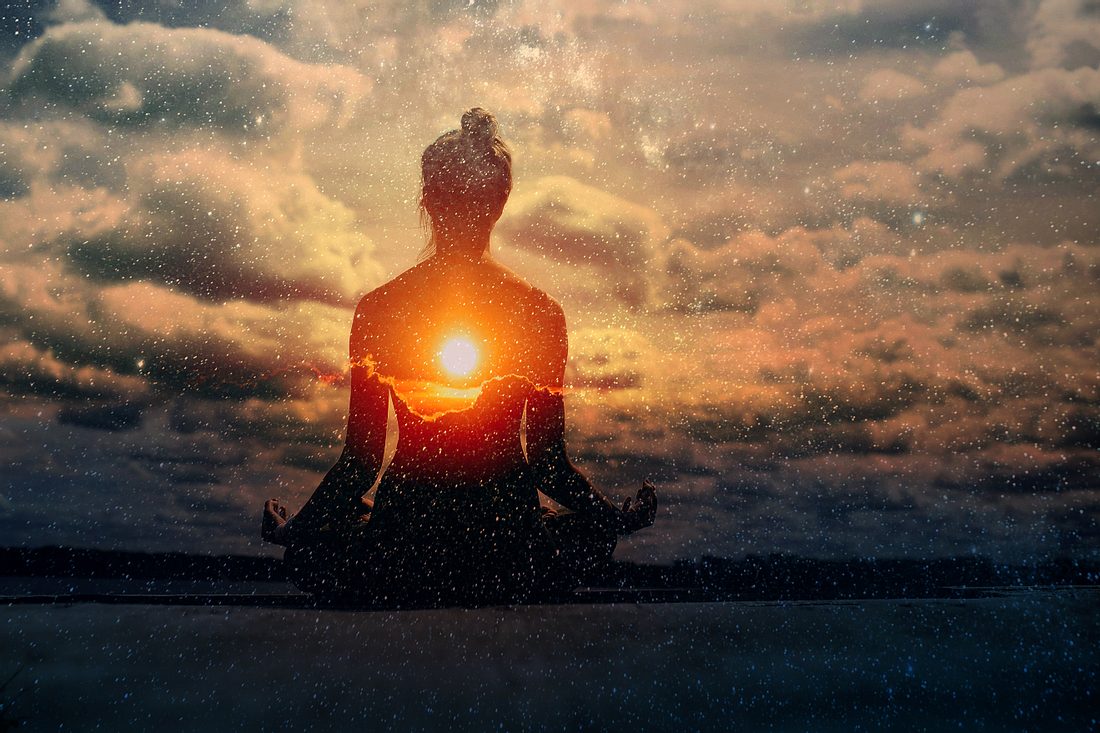 Chakra-Meditation: So öffnest du deine Chakren und was bringt es?