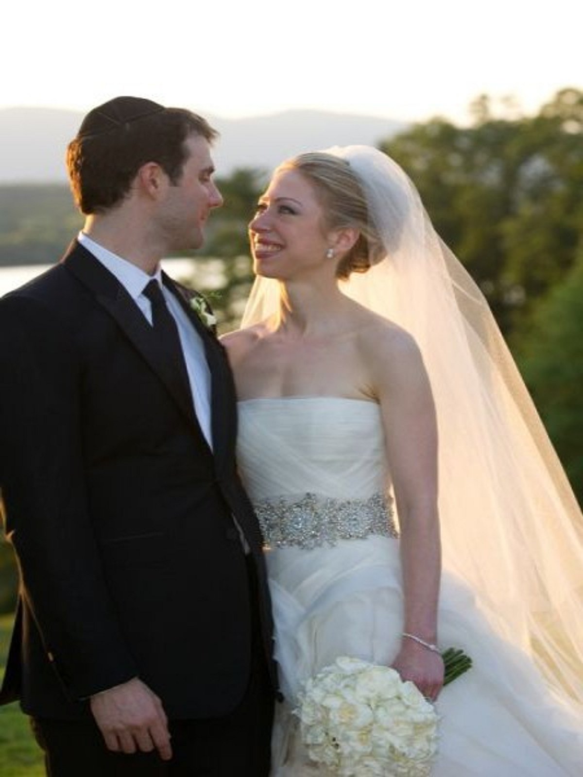 chelsea clinton im brautkleid von vera wang