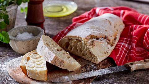 Ein Ciabatta kann jeder backen, vor allem mit unserem Grundrezept. - Foto: House of Foods