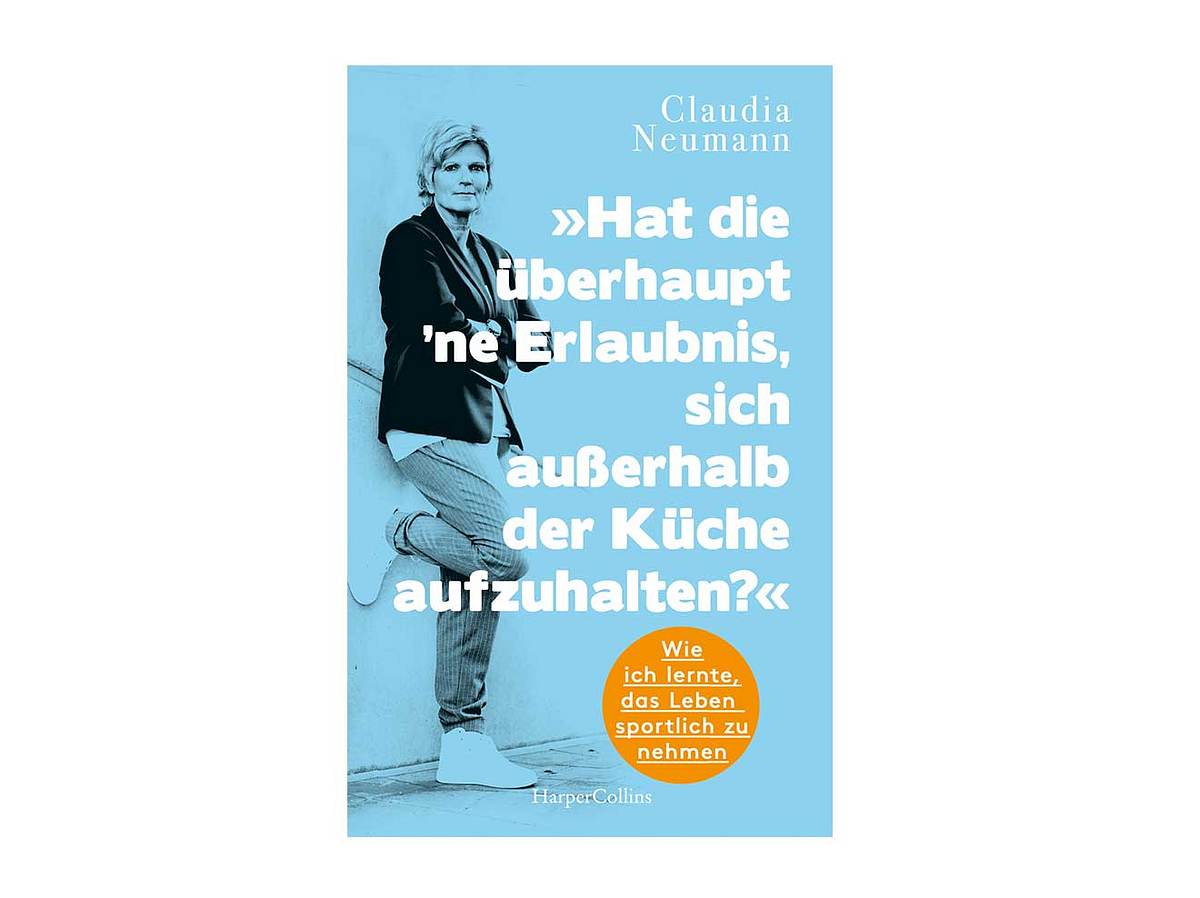 Claudia Neumann: Hat die überhaupt 'ne Erlaubnis, sich außerhalb der Küche aufzuhalten?