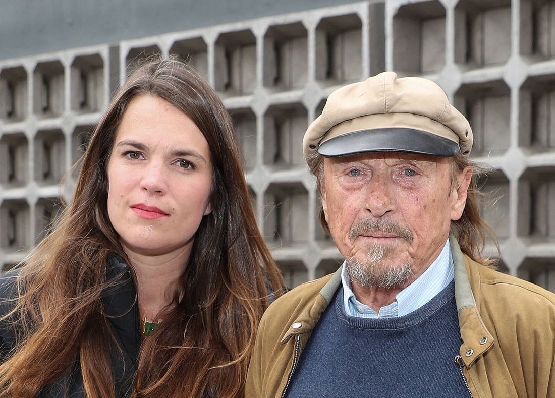 Claus Theo Gärtner Tragödie um seine junge Frau! Wunderweib