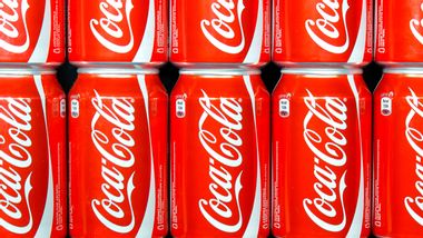 Menschliche Ausscheidungen in Coca-Cola Dosen - Foto: iStock