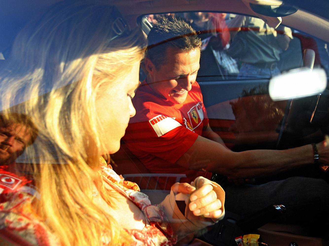 Corinna und Michael Schumacher im Auto Corinna und Michael Schumacher im Auto