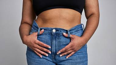 Curvy Jeans - Foto: iStock/LumiNola