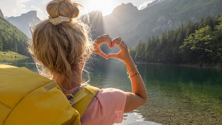 Date mit mir selbst: Wie Solo Dates mir helfen, mein Selbstvertrauen zu stärken - Foto: Mystockimages/iStock