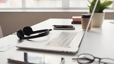 Dekoration im Home Office - Foto: iStock/Poike Dekoration im Home Office - Foto: iStock/Poike