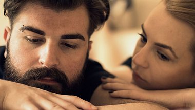 8 Dinge, mit denen du deinen depressiven Partner unterstützen kannst - Foto: iStock