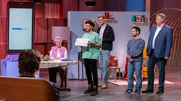Robert Gühne, Chris Walter, Daniel Böber und Jürgen Burkert beim Pitch. - Foto: RTL / Bernd-Michael Maurer