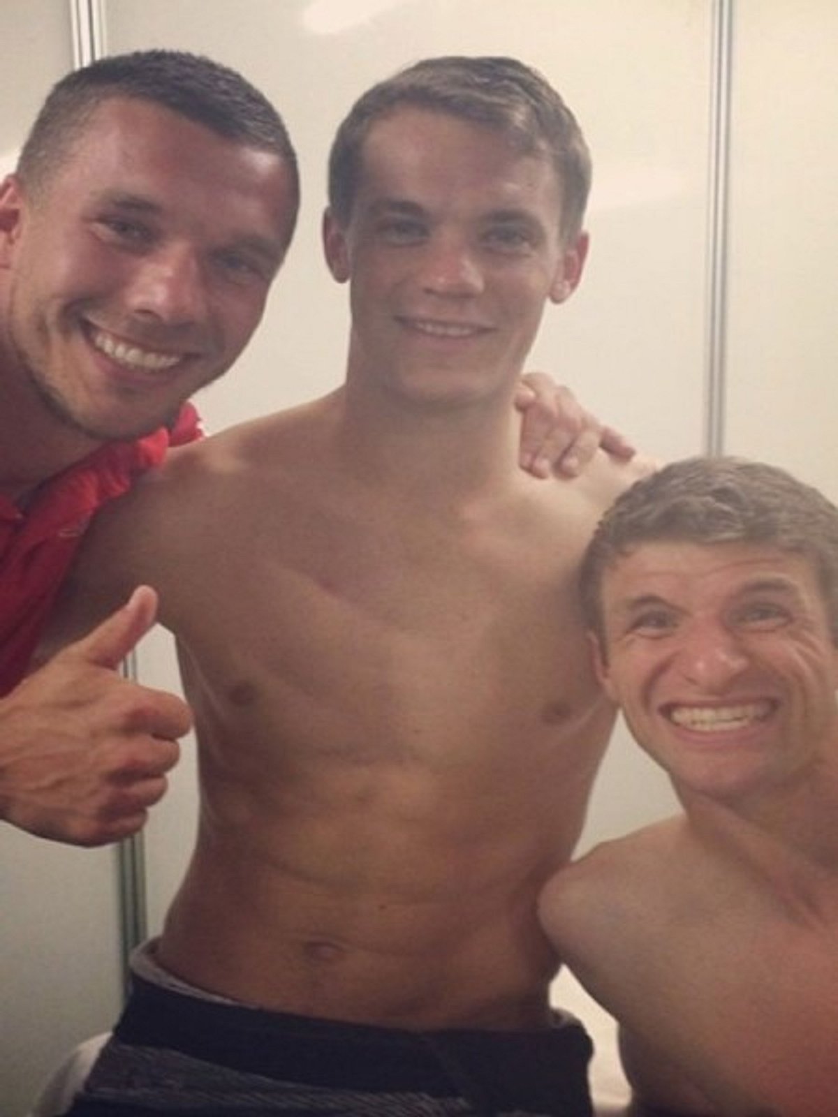 die heissen sixpacks der fussballer manuel neuer