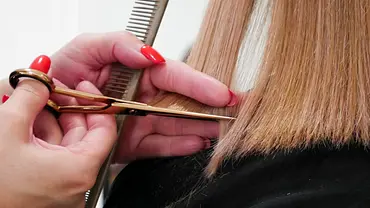 Wir zeigen die schönsten Bob-Frisuren für feines und dünnes Haar - Foto: iStock/Natasa Ivancev Wir zeigen die schönsten Bob-Frisuren für feines und dünnes Haar - Foto: iStock/Natasa Ivancev