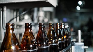 Brauerei (Themenbild) - Foto: mladenbalinovac / iStock