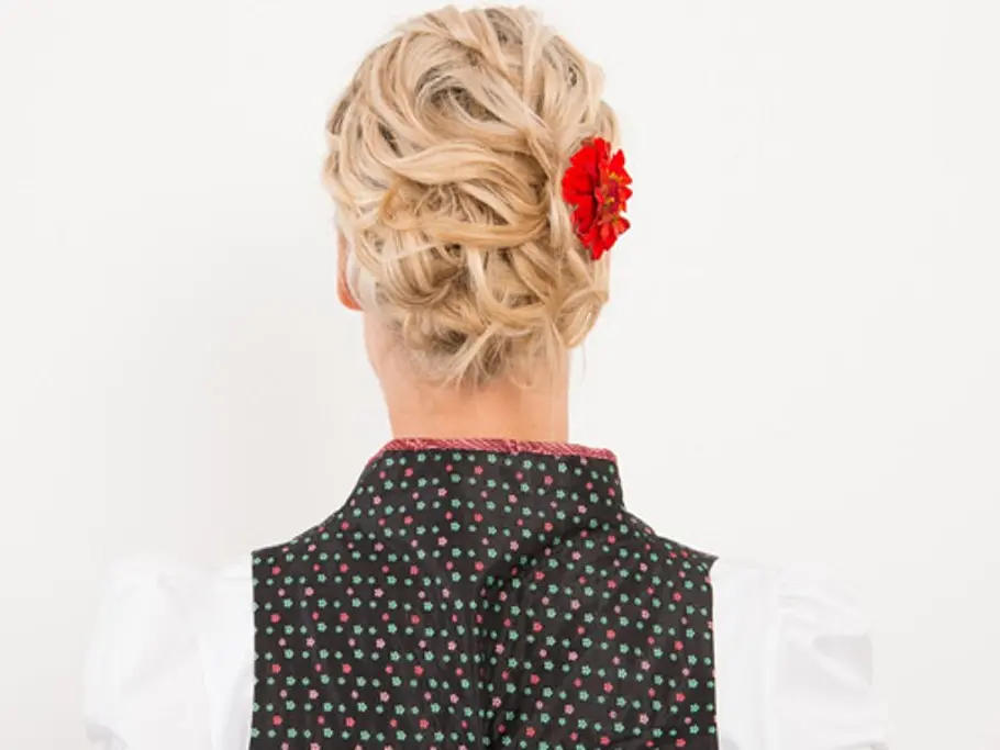 Look Fanny dirndl frisuren fanny2