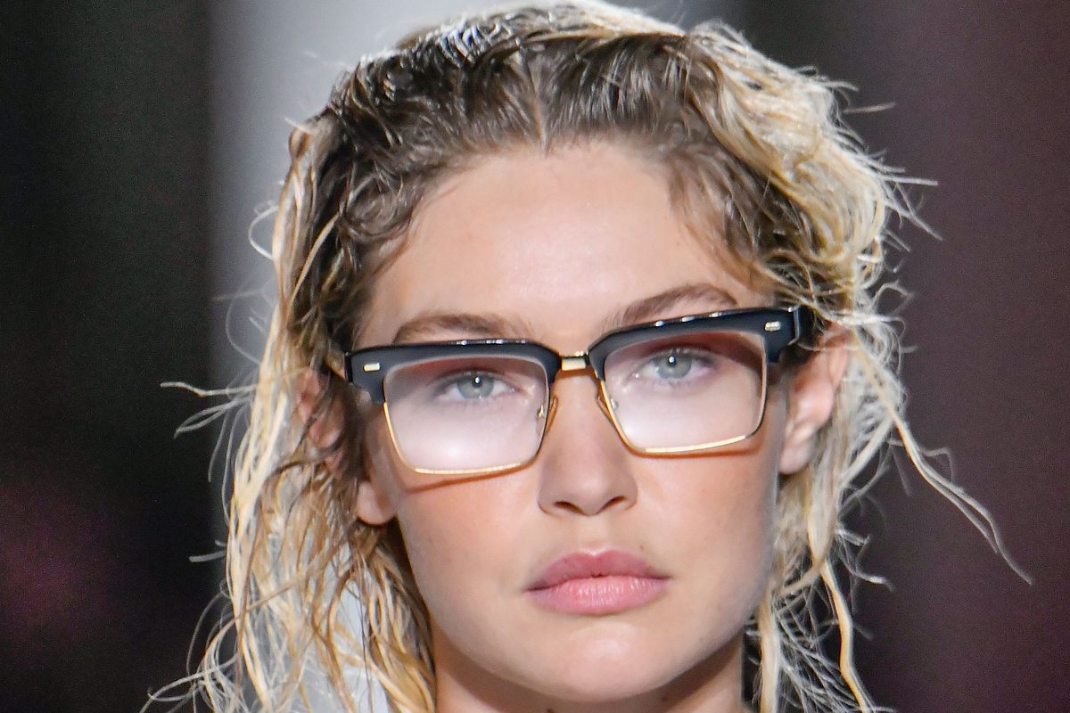 Gigi Hadid mit Dirty Hair.