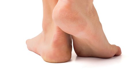 DIY-Trick gegen Hornhaut - Foto: iStock
