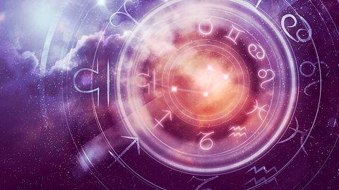 14.12. bis 20.12.2020: Drei Sternzeichen haben die beste Woche. - Foto: nevarpp / iStock