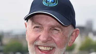 Dr. Bob: Enthüllt! Das sind seine Dschungelcamp-Allstars-Favoriten! - Foto: IMAGO / Horst Galuschka Dr. Bob: Enthüllt! Das sind seine Dschungelcamp-Allstars-Favoriten! - Foto: IMAGO / Horst Galuschka