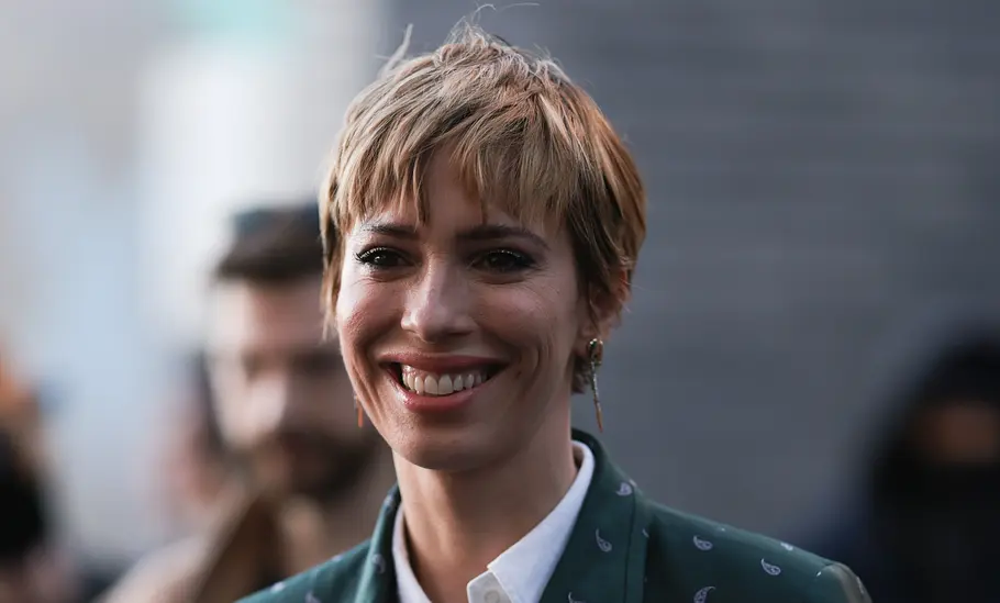 Trend-Frisur für runde Gesichter: Der Shixie Cut Ein Shixie passt zu runden Gesichtern.