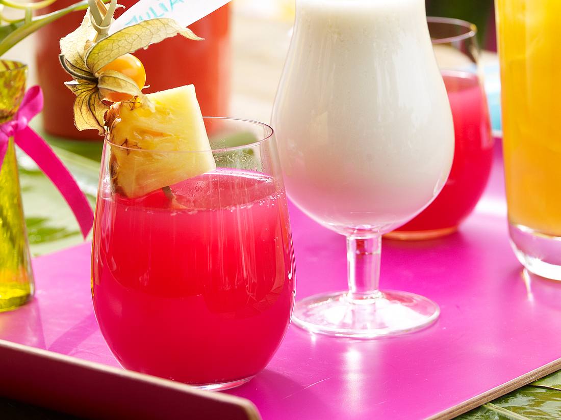 Einfacher Mocktail: Strand Zauber mit Physalis Einfacher Mocktail: Strand Zauber mit Physalis