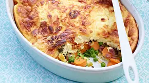 Einfacher Quarkauflauf Low Carb mit Gemüse - Foto: Bauer Media Group