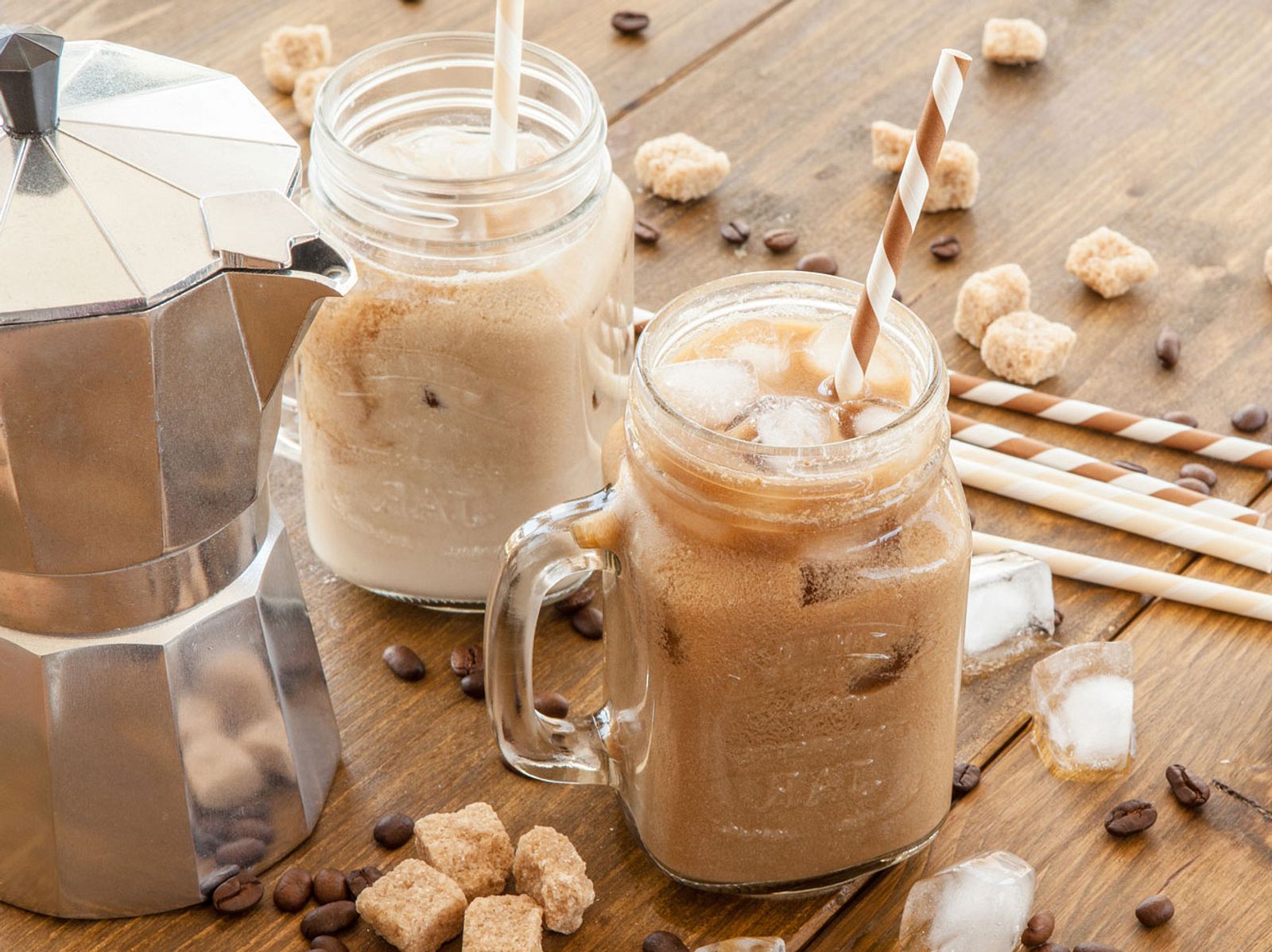 Eiskaffee Rezept: So machst du den coolen Kaffeegenuss selbst | Wunderweib