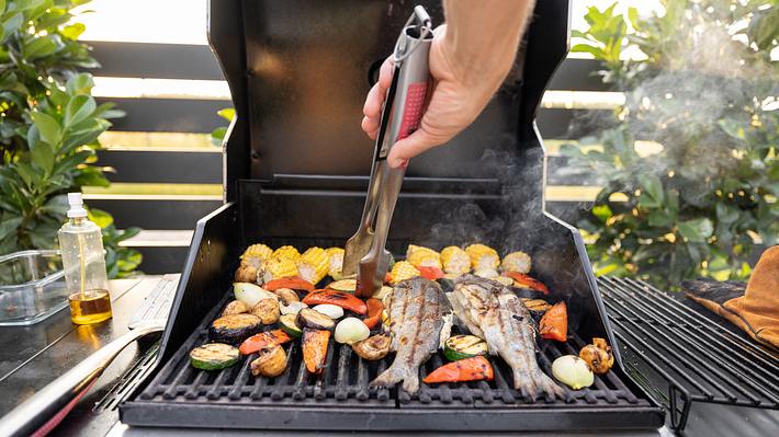 Diese Elektrogrills überzeugen bei Stiftung Warentest! - Foto: iStock/ RossHelen