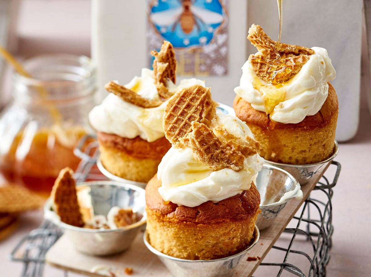 Peanutbutter und Honigwaffeln, was gibt es besseres? Unsere Erdnussbutter Muffins mit Waffeln.