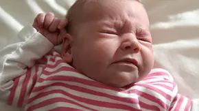 Wenn dein Baby eine Erkältung hat, helfen diese Hausmittel. - Foto: iStock/micheldenijs Wenn dein Baby eine Erkältung hat, helfen diese Hausmittel. - Foto: iStock/micheldenijs