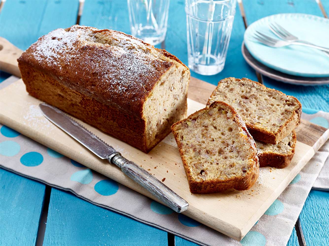 Zum ersten Geburtstag gibt es Bananenbrot Zum ersten Geburtstag gibt es Bananenbrot