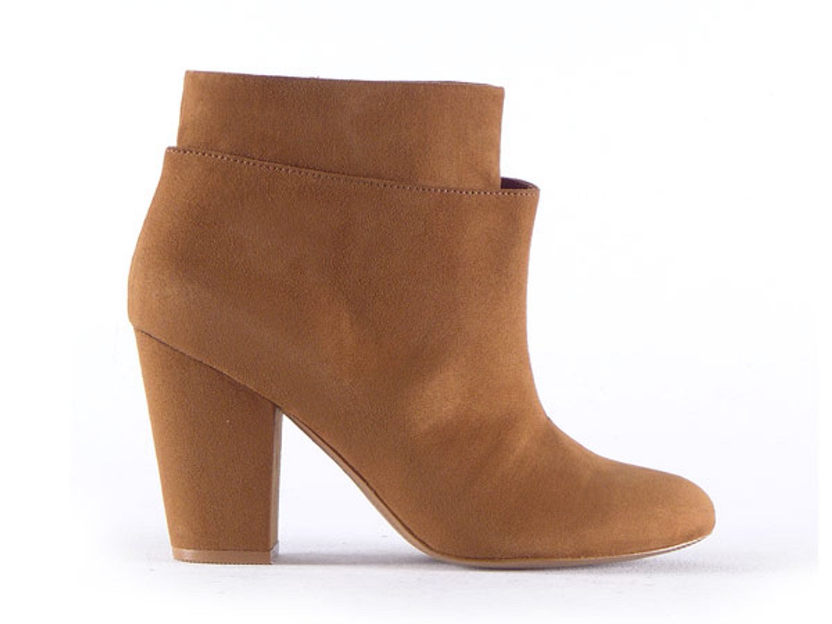 etuikleid kombinieren outfit laessig ankle boots