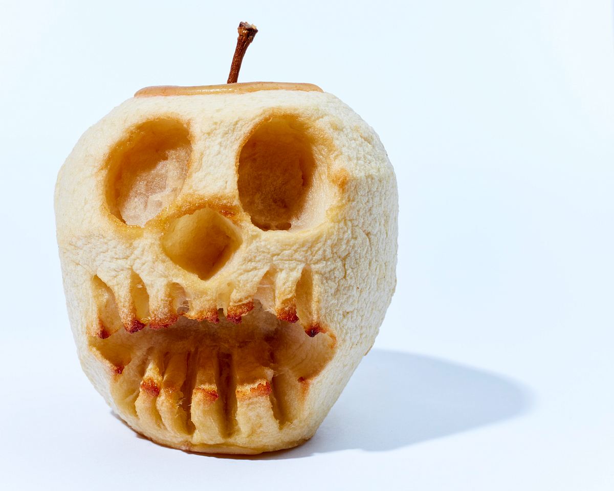 Apfel-Schrumpfkopf, Halloween-Deko