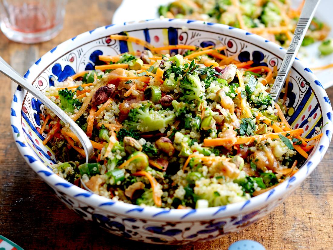 Quinoa-Brokkoli-Salat mit Pistazie Quinoa-Brokkoli-Salat mit Pistazie