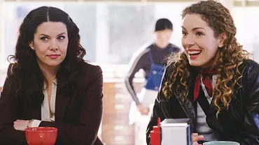 Lorelai Gilmore aus Gilmore Girls in Lukes Diner. - Foto: © 2004 Warner Bros. Lorelai Gilmore aus Gilmore Girls in Lukes Diner. - Foto: © 2004 Warner Bros.