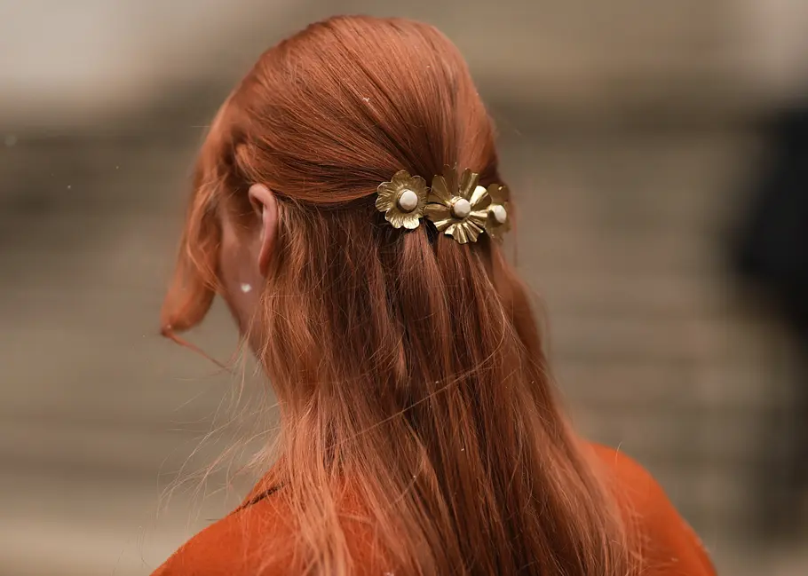 Mittellanges Haar: Festliche Hochsteckfrisuren zum Nachstylen 